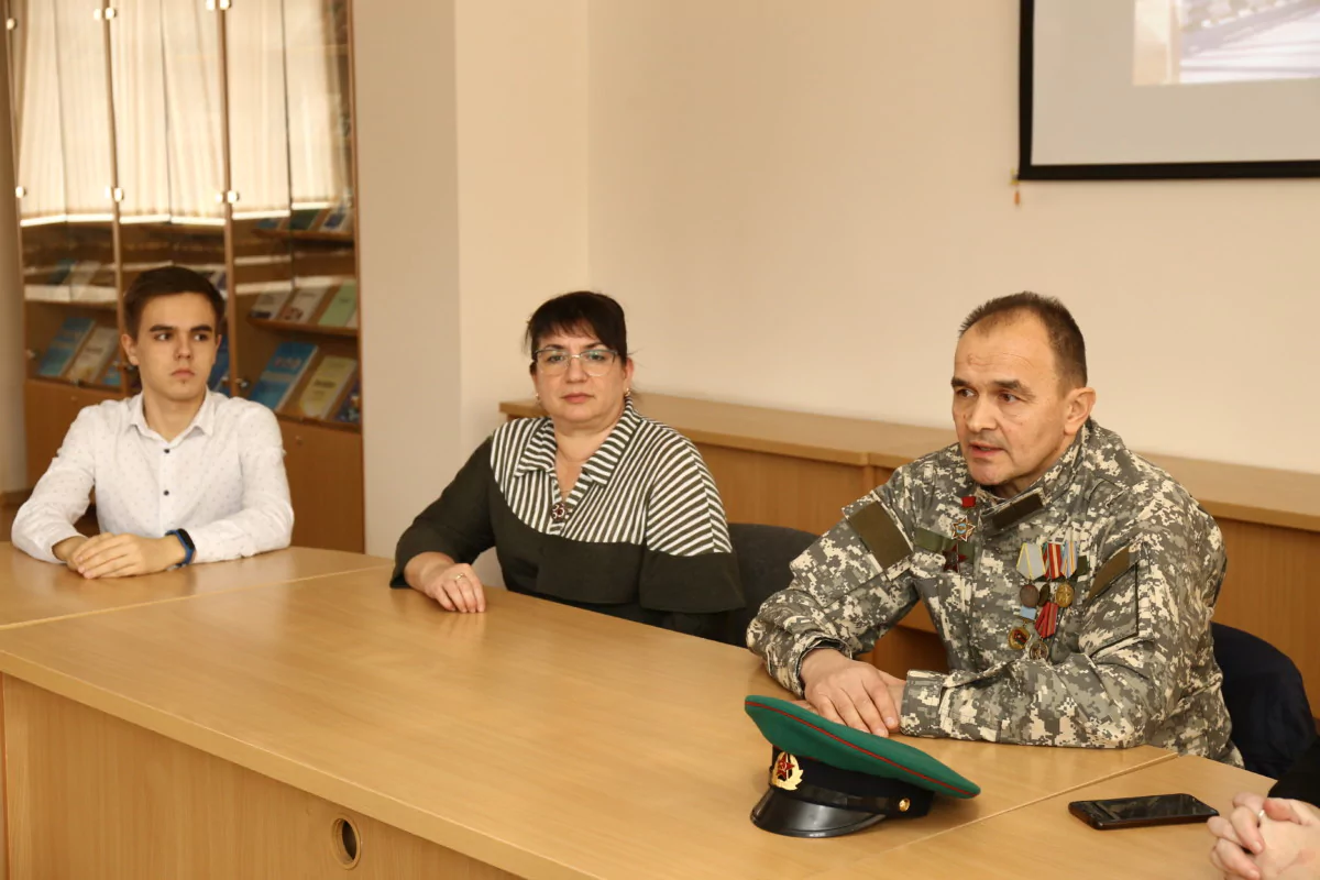 Ветеран Афганской войны Сергей Сухоруков говорил со студентами АМТИ о ценности жизни