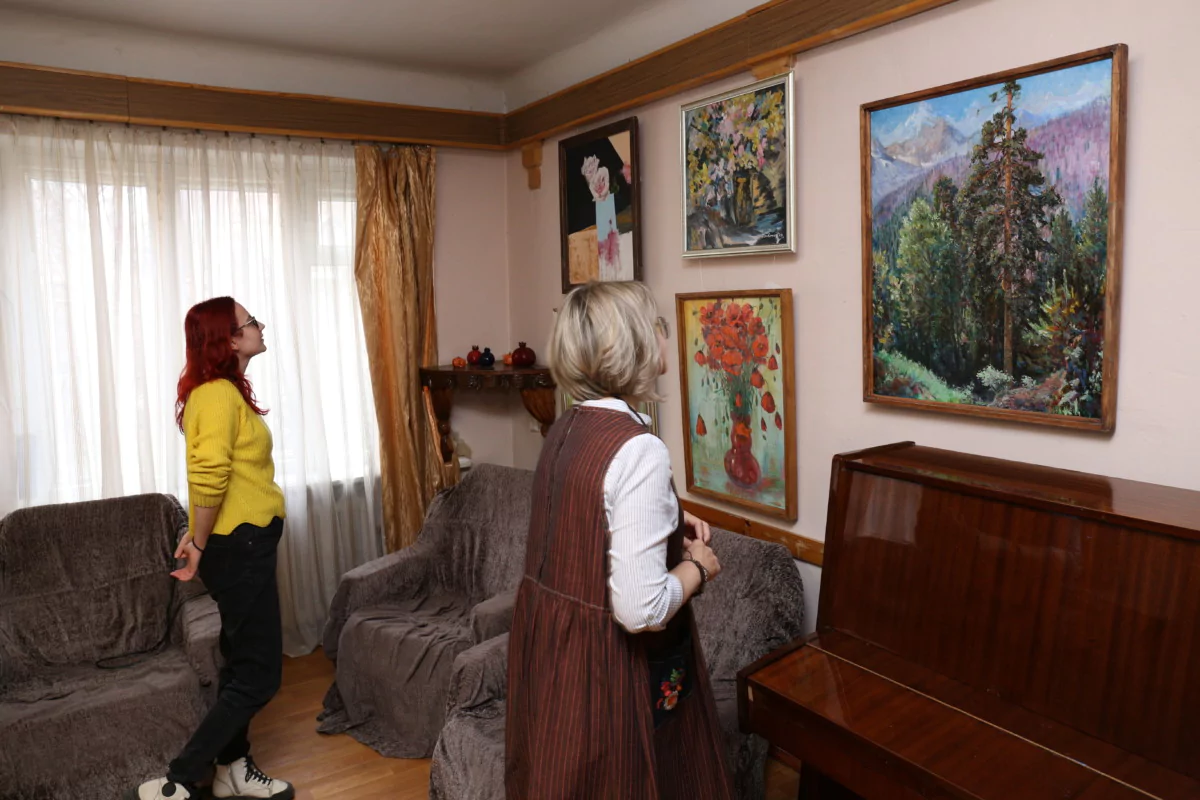 Впервые в Армавире часть экспозиции выставки Дома Дангулова представлена в кофейне «Lemon»