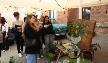 Бесплатный мастер-класс живописца Татьяны Хмель можно посетить в кофейне «Lemon» в эту субботу