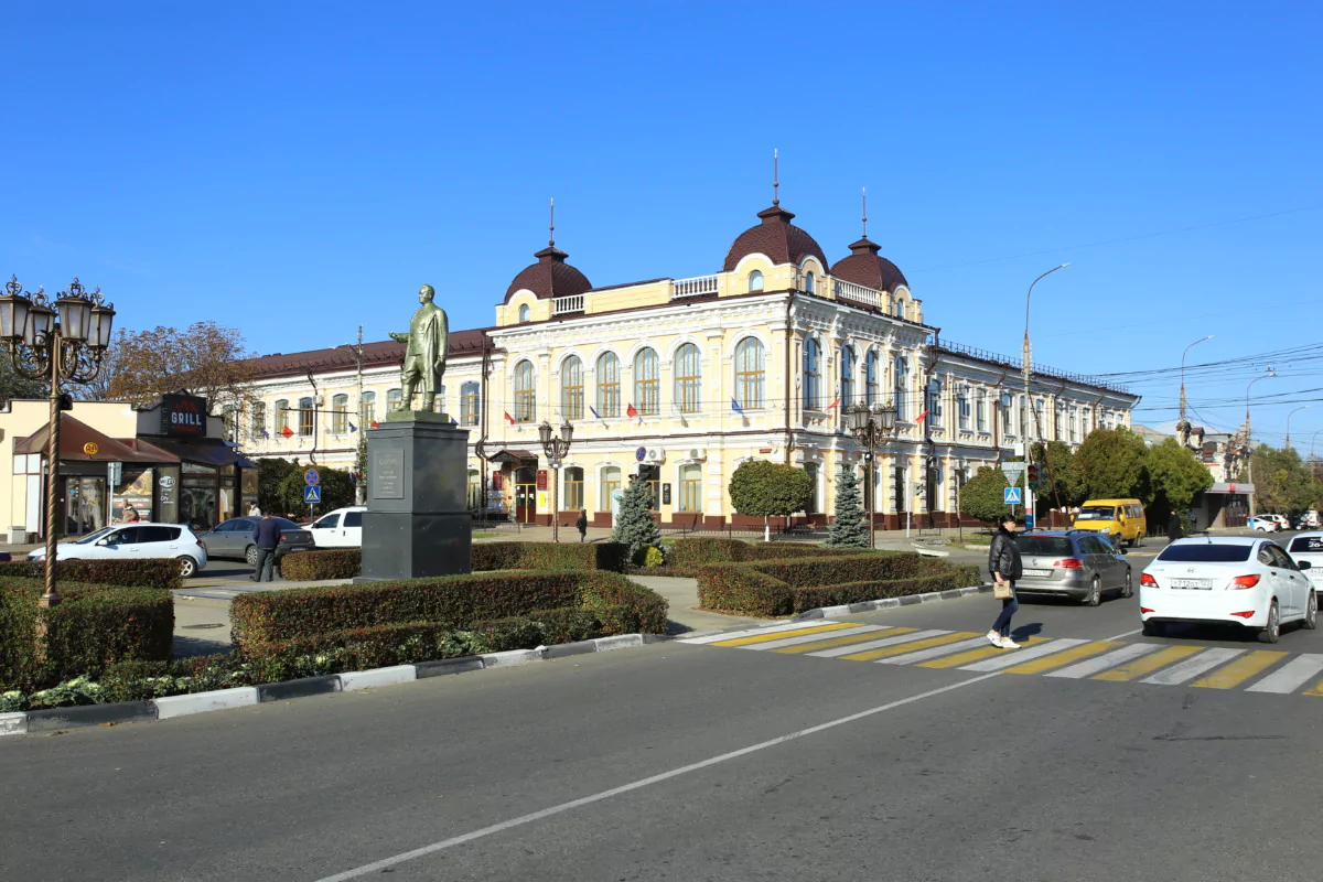 В День Победы ограничат движение транспорта в центре города