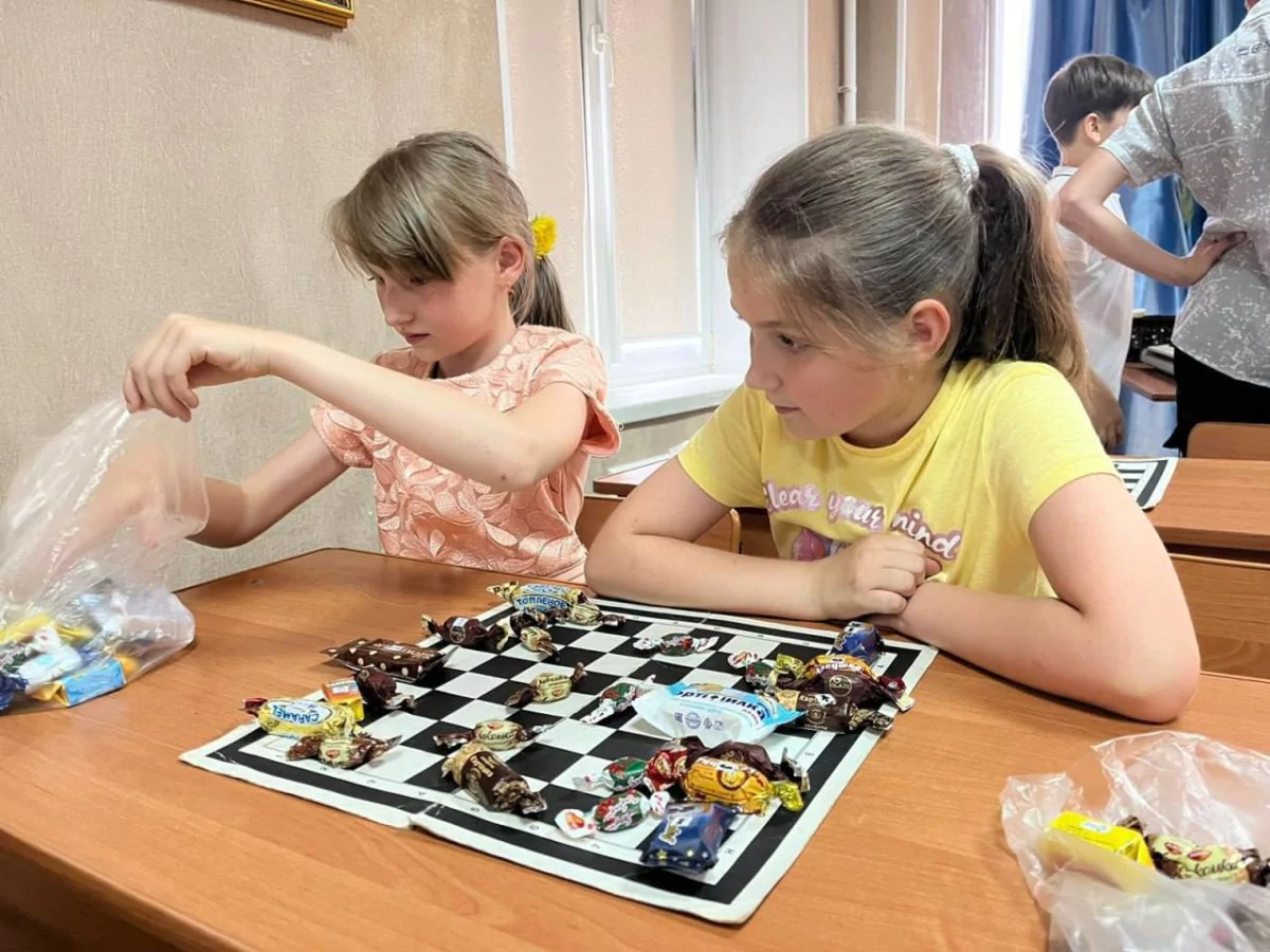«Сладкий шахматный турнир» провели для воспитанников воскресной школы