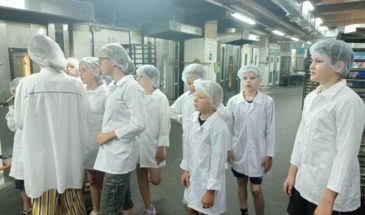 Как пекут хлеб, впервые увидели воспитанники спортивной шахматной школы