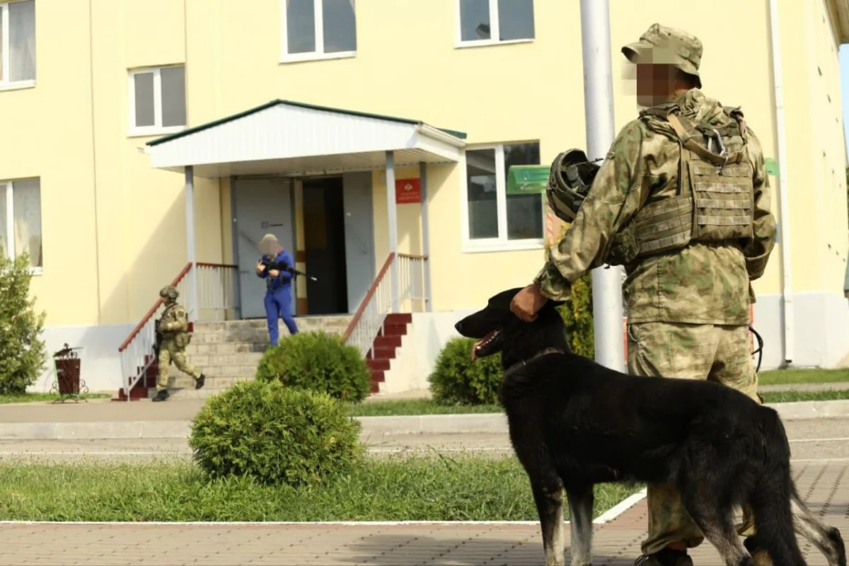 Три дня трудные подростки из пяти районов Кубани проведут с бойцами спецназа