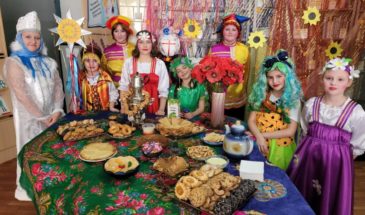 Масленичный разгуляй со скоморохами провели в библиотеке 