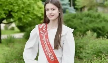 Дважды стобалльница Алана Асатурова будет учиться в Москве