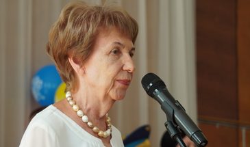 Директор гимназии № 1 Вера Гуреева стала Почётным гражданином Армавира
