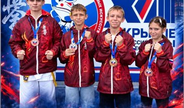 С четырёх побед начали соревновательный сезон каратисты «Данзан»