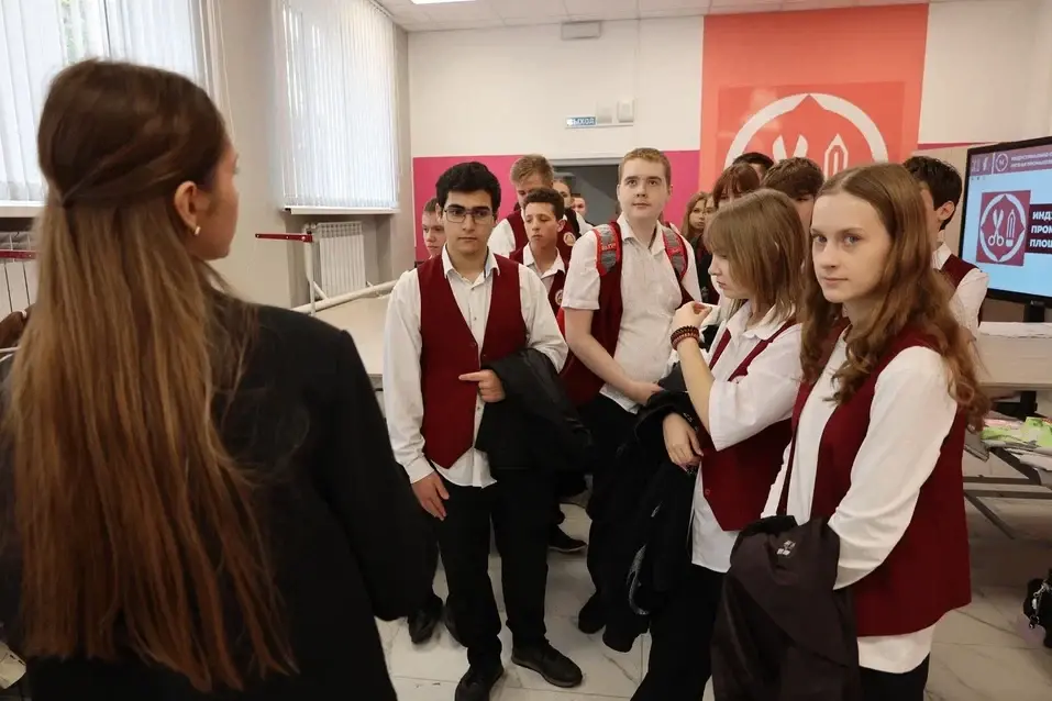 В АИСТ пришли 600 школьников