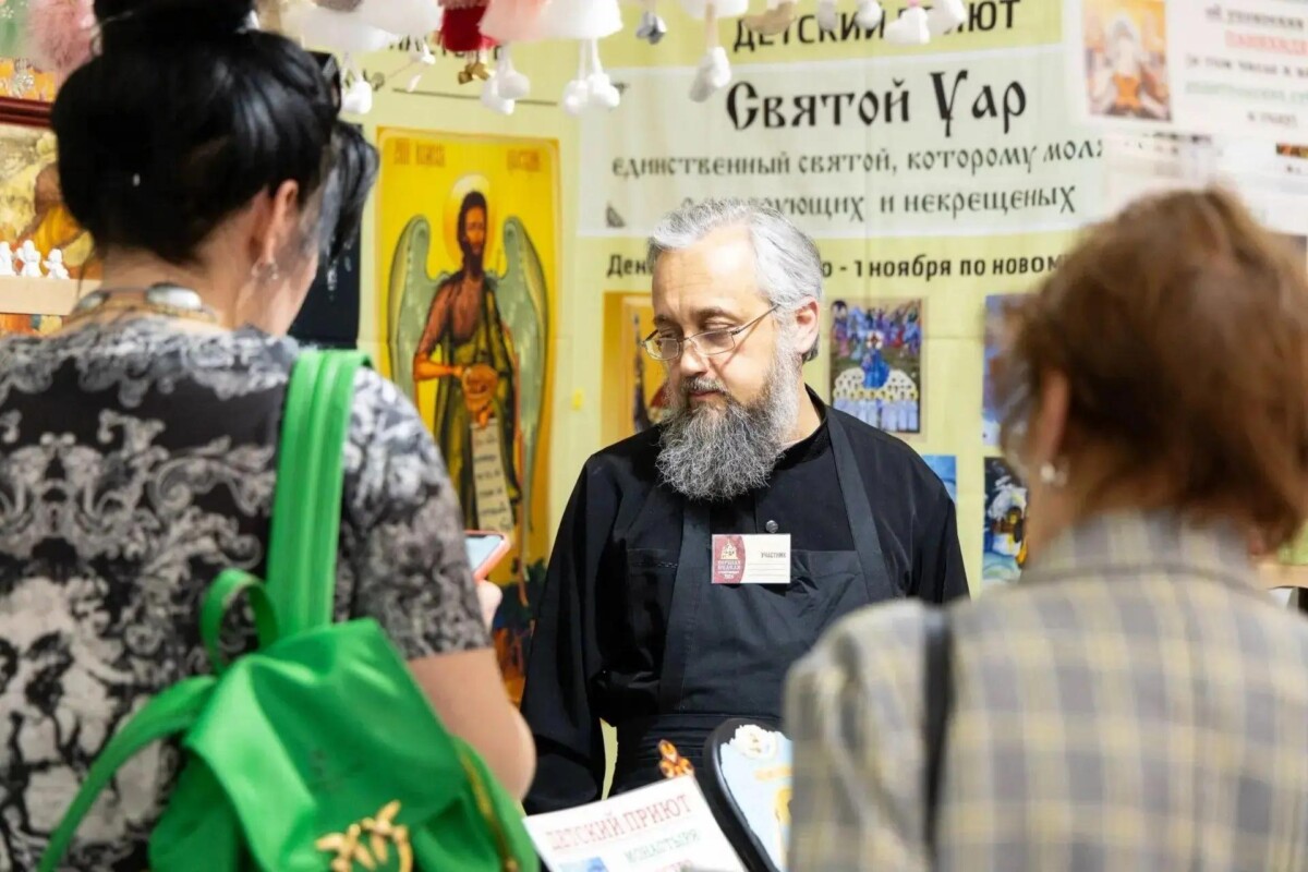 Многие помнят, что в Армавире в октябре всегда проходит православная выставка-ярмарка. Но не все знают, что она касается каждого. 