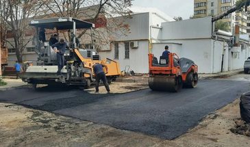 Подъезды к многоквартирным домам ремонтируют в Армавире